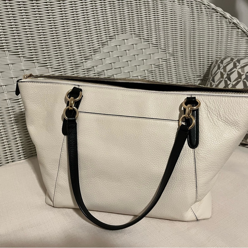 Coach Ivory and Black Tote Bag - Picture 5 of 10